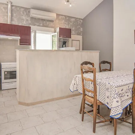 公寓 3 Bedroom Gorgeous In *
